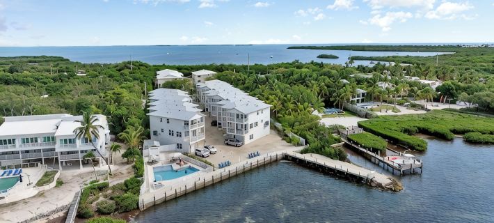 NEW - Oceanfront FL Keys Home w/Pool, Free Dockage, Gameroom, Private Balcony Hotels in Islamorada