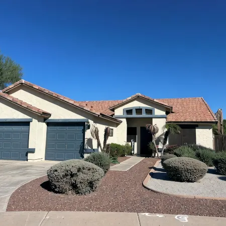 4-bedroom house in welcoming Goodyear,AZ with WiFi, AC. Enjoy your stay