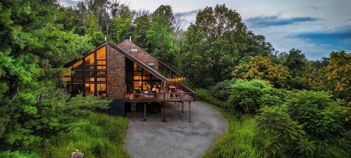 Mountain View Retreat w/ Hot Tub, Theater, and Gym オレンジのホテル