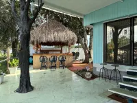 Mermaid Cove & Flip Flop Tiki, boat dock, access to homosassa river, waterfront. - 3-Star