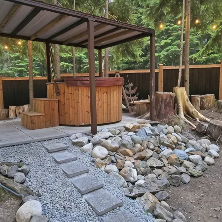 Magic Mushroom A-Frame Cabin with wood-burning hottub