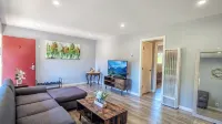 261-9 Cozy 2-Bedroom Apartment near Mountain View Downtown