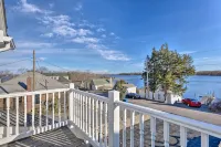Rhode Island Haven: Walk to Greenwich Bay!