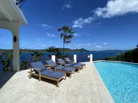 Stunning Estate on almost 2 acres with down island views of St John and the BVI - 沙灘