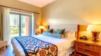 Ground Floor Luxury, Perfect Family Spot, Quiet Lanai to Pool/Beach in 1 Minute! - مسبح خاص