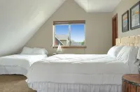 Arnolds Park Cabin at Bridges Bay Resort Okoboji! - 4-Star