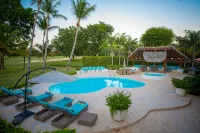Punta Aguila Spectacular 4 Bdr / 6 Bath Free Golf Cart  Chef and Waiter Included -  Holiday Villas