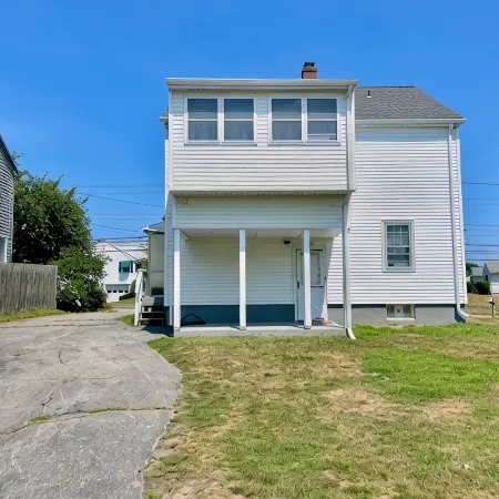Clean & Cozy 2Bed by the Beach & Newport