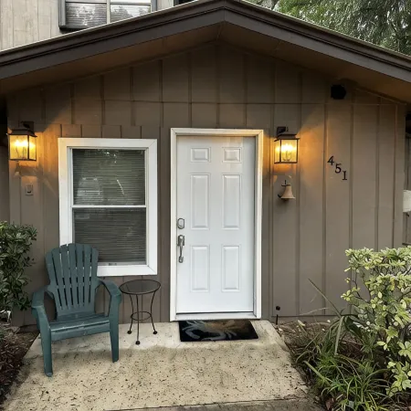 Poppy's Place is your unique Steinhatchee destination with river/gulf access