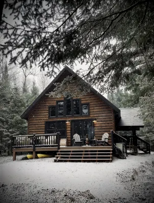 Peaceful RIVER front cabin in the WOODS! Kayak, snowmobile, hike, relax!