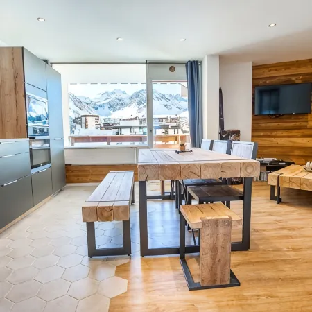 Superb apartment close to the slopes of Lavachet, ideal location!
