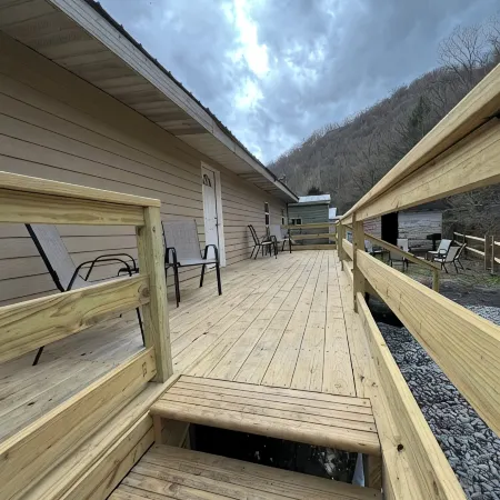 Mama Bears den “The perfect location to visit the Hatfield and McCoy trails”