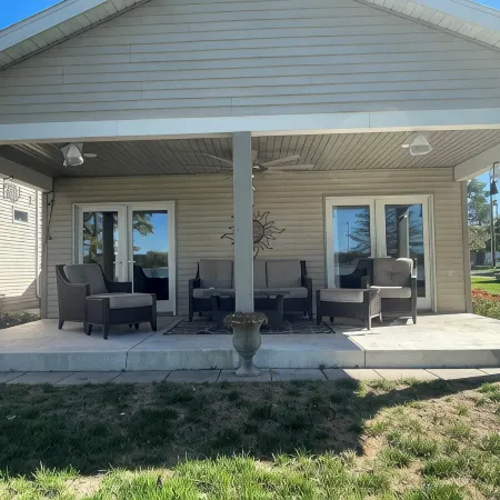 Charming 1-bedroom house on Barron Lake