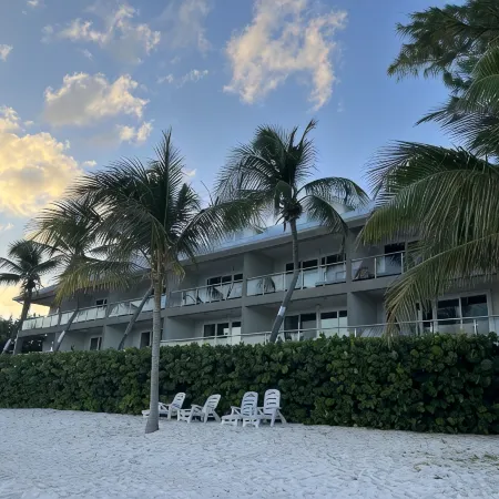 Gorgeous Ocean Front Sea Palm Villa #1