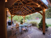 Your Comfy Home in Pittsburgh with King beds and free parking - balcony