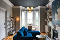 Grant - A Tranquil One Bedroom Steps from River