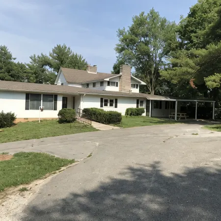 Pitman Pointe Estate w/ Lake View