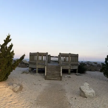 Lovely Oceanfront Condo w/ Vast Top Floor Views; Pool; WiFi/Cable; Quiet; 2 Max