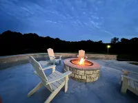 Crawford's Lookout a.k.a-CLO ~ Private RiverFront ~ Outdoor Entertainment Patio