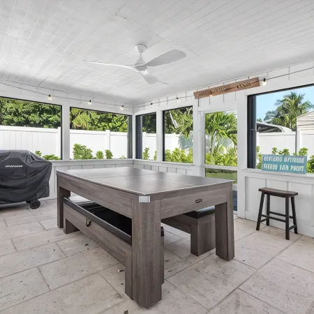 Welcome to Manatee Inn, a charming and cozy getaway located in Jupiter,Fl