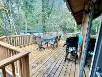 Spacious Chalet Mountain Retreat in Mt. Hood Village ウェルチズのホテル