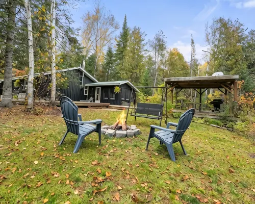 Peaceful Riverfront Cabin on 43 Private Acres Hotels in Bancroft