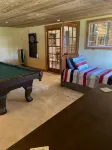 Private lakefront home with amazing views! - Homestays