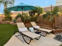 On HGTV Show House Hunters! Heated Pool! Family & Dog friendly, Prime location!