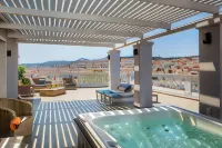 Aenos Hotel