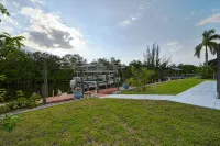 Pool Home in Fort Meyers - Homestays