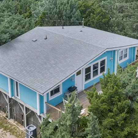 Finlandia: 3BR Avon cottage. Dog-friendly - steps from pristine beach!