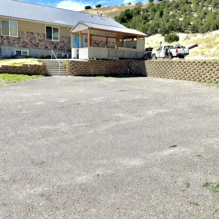 Large Lodge in Lava Hot Springs, Idaho 8 bedrooms sleeps 35