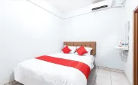Hotel Cemara Gading - 3-Star