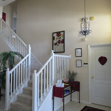 5 Star - 5 Br/4 Bath Villa - Perfect for Family Vacation. Minutes to Disney.