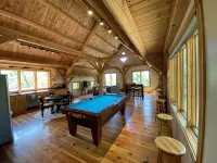 Post and Beam Carriage House in the heart of Mad River Valley Hotels in Fayston