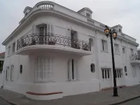 Residencial Metro Republica 鄰近幻想世界的酒店