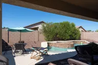 Airy Oasis Sleeps 8- Pool, Spa & Pool Table - Swimmingpools