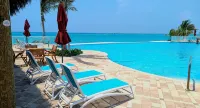 Stunning Marina-Front Townhome in South Bimini: Steps to pristine beaches - Pools