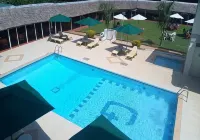 Golf Hotel Kakamega - ที่มีสระว่ายน้ำ