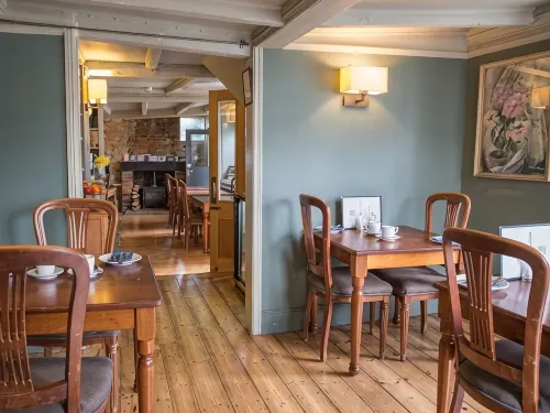 Old Borough Arms - breakfast