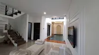Villa Nora 2 With Private Pool at Batu Malang - 3-Star
