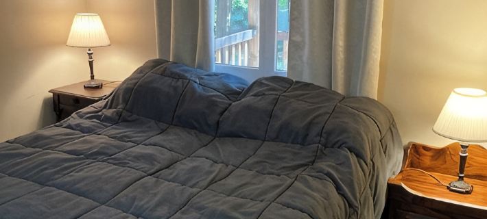 Beautiful lakeview cottage on Friends Lake Hotels in Chestertown