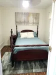 Tiny House - 6 miles from Averett University and 5.4 miles from Caesars Virginia