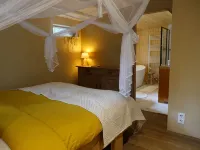 The Sunbird Inn, with luxury bathroom in quiet resort with many amenities - ที่มีสระว่ายน้ำ