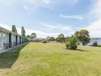 Riverfront Motel & Villas Hotels in Rosetta