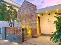 Buton Backpacker Lodge - 2-Star