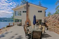 Lakefront Home • Private Dock • Kayaks - 홈스테이