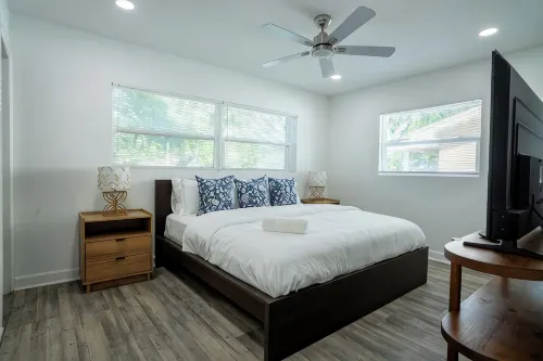 NEW 3-bedroom house in lovely Largo with AC, WiFi. Enjoy your stay - Bungalows