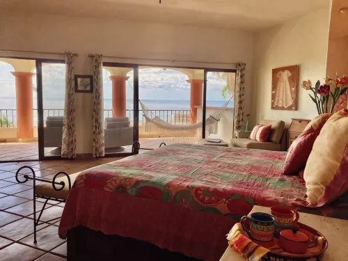 Charming 5-bed house with sweeping ocean views in delightful San Jose Del Cabo. - 방갈로