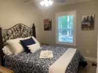 NEW Dog- Friendly Soothing Modern Cabin In Ellijay-Fire Pit & Resort Amenities! - Alphydda